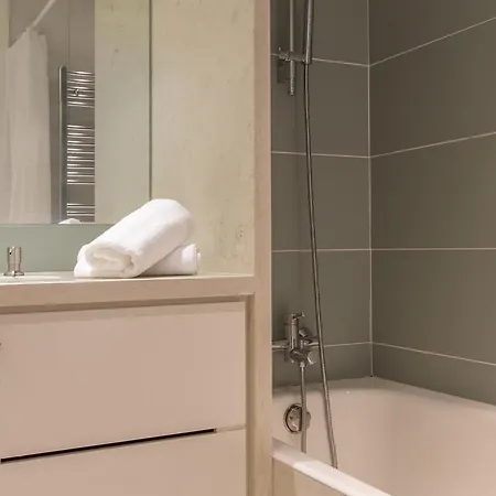 Apartment In Marina Tejo - Parque Nacoes